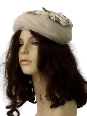Vintage 1950s Ivory Floral Turban Hat with Tulle & Netting